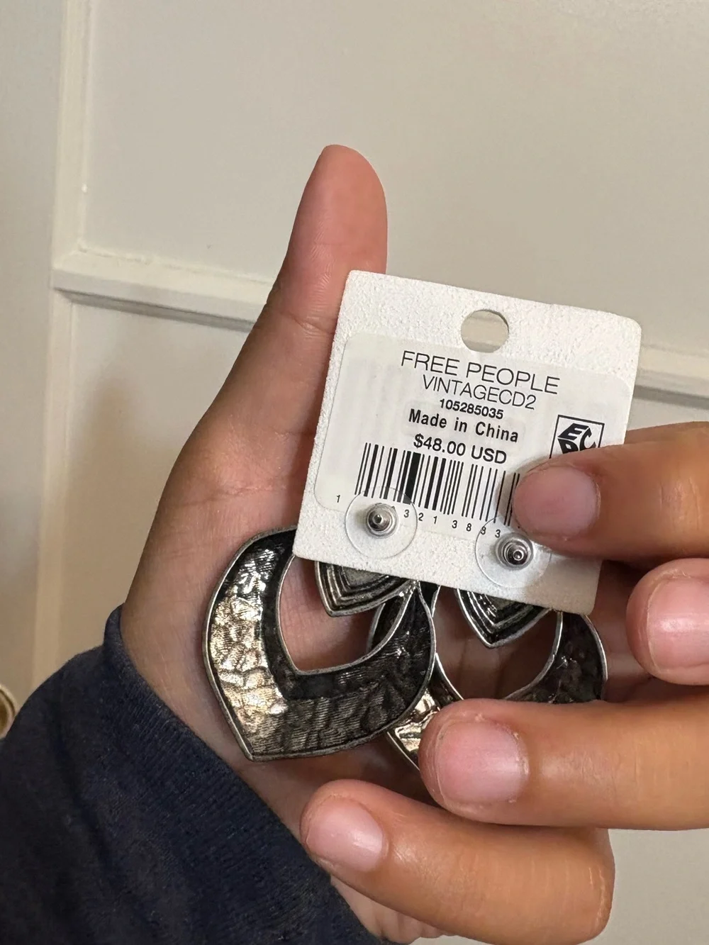 NWT Free people Cecila Statement earrings - Picture 3 of 3